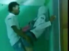 পারিবারিক প্লেফেলোর পৃষ্ঠপোষকের সৎ বোন বড় পৃষ্ঠপোষকের ভাই এসডাব্লু গোপন সেক্স ভিডিও কে প্রলুব্ধ করে